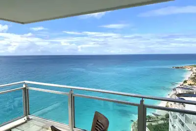 Image de Luxurious apartment with amazing sea view