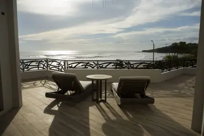 Image de The Stunning Ocean Pearl on the Beach