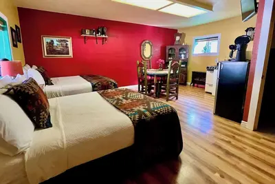 Image de Lovely Kitchen Suite at Lake Roberts