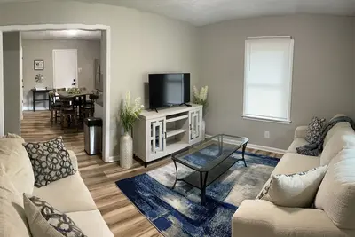 Image de Near Shows, Food, Casino, Racing Sleeps  6, family/ pet friendly, 2 miles to post