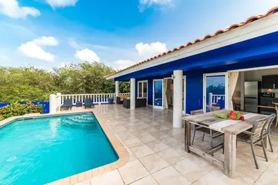 Image de Cozy 6 Persons Villa with Private Pool and a Nice View - Coral Estate