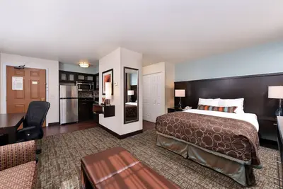 Image de Studio | Free Breakfast + Indoor Pool + Hot Tub