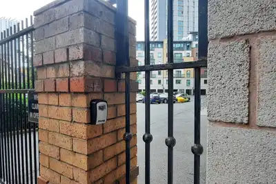 Image de 2-Bed Apartment near city centre