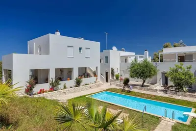 Image de Countryhouse in an olive grove|Adhili ii residence