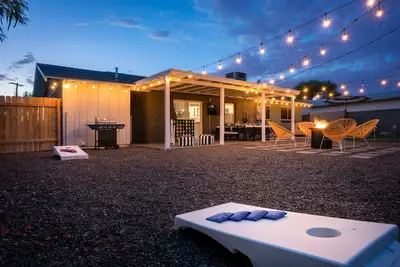 Image de Serene Escape Near Old Town w/Hot Tub & Fire Pit