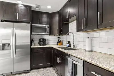 Image de Spectacularly Designed Home w/Heated Pool