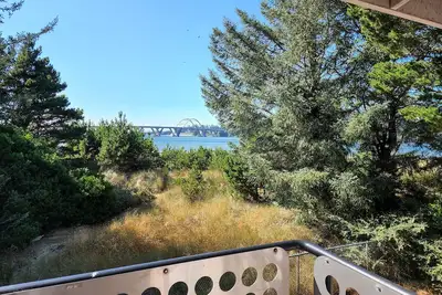 Image de Fisherman's Delight in Waldport! Dog Friendly! Hot tub!
