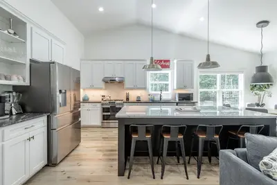 Image de Cloudland Summit | Hot Tub + Grill | Dog Friendly | 4 Bed, 3 Bath