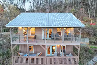 Image de Vast Views, Fire pit, Hammock, Dog friendly King Master Suite, 10 min to Town!