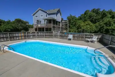 Image de Enjoy the Private Pool and Hot tub at this 4 Br home in Southern Shores