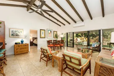 Image de New Listing Private Home across from Keawakapu Beach Tennis Pickleball Court!