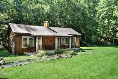 Image de River Access w\/Hot Tub, Grill, WiFi, & Fire Pit!
