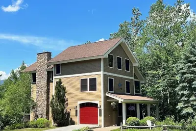Image de High Noon Mountain House Spacious Ski Chalet