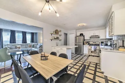 Image de Pittsburgh Retreat w/ Deck ~ 4 Mi to Dtwn!