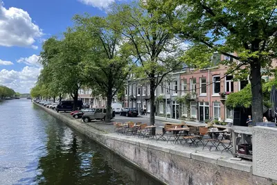 Image de Romantic Suite with Private Veranda in Historic Canalside House at Vondelpark