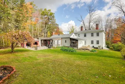 Image de Historic Home w/ Modern Updates on < 4 Acres