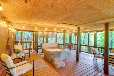 Image de 'Deer Haven' Cabin: 5 Mi to Dtwn Blue Ridge!