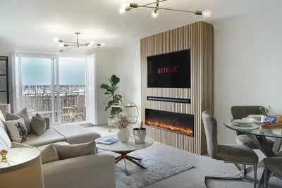 Image de Stunning modern space with harbour views & free parking