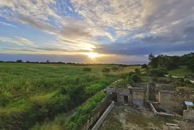 Image de Historic sea view 1 bed apartment in restored stone house