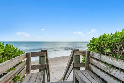Image de Location is what our home is all About 300 ft from a private  pet-friendly beach