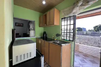 Image de Tranquil Farm House away from the City Life!