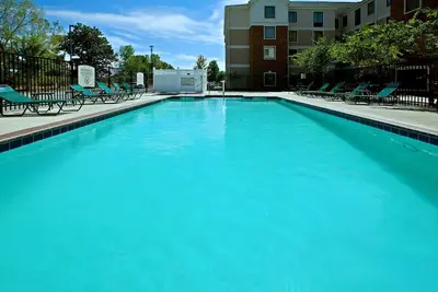 Image de Studio | Free Breakfast + Outdoor Pool