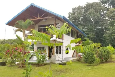 Image de Pavones Estate - 4 Separate Units, 12 beds, Modern, Clean, Ac, Hot Water, Wi-Fi.