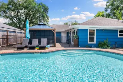 Image de World Cup  Walk to Stadium  Pool  Sleeps 14