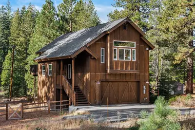 Image de Prosser House · Lunabse Tahoe | Truckee Retreat