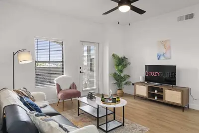 Image de CozySuites Chandler with 2 pools, jacuzzi, arcade! 06