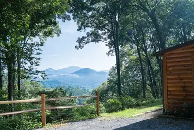 Image de Modern Mountain Cabin: Spectacular Views @3100 ft.