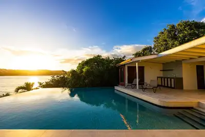 Stunning Clifftop Villa with Infinity Pool