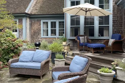 Image de Private and magical family compound with private pool. Sleeps 15.