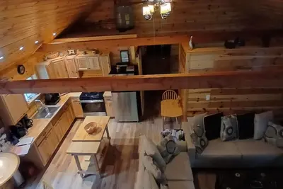 Image de Located in the Finger Lakes a cabin in the country w/ trails & fishing \n
