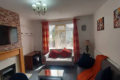Image de Coventry 59 Michaelmas Spacious Pet Friendly 2 Bedroom House