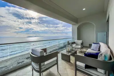 Spacious-MarYSolCondo-BeachFront-5thFLR-Rosarito
