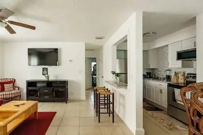 Image de Nice and Quiet 2 bedrooms 1 bath 5 can sleep