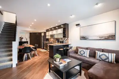 Image de Spacious Rustic 1bdr in the Heart of Whistler