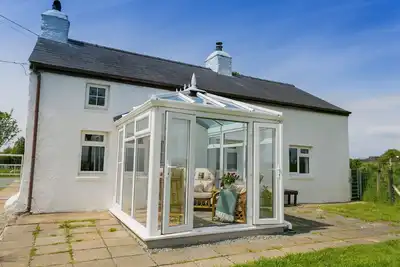 Image de Cwter Hywel - a cosy fire that sleeps 6 guests in 3 bedrooms