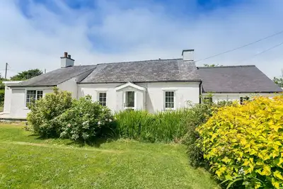 Image de Tyddyn Waen - a dog that sleeps 6 guests in 3 bedrooms
