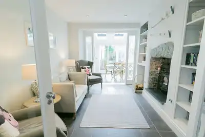 Image de The Hideaway Beaumaris - a near a pub that sleeps 12 guests in 6 bedrooms