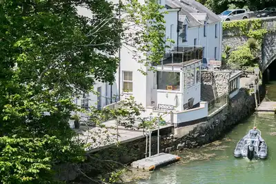Image de The Moorings - a sea view that sleeps 4 guests in 2 bedrooms