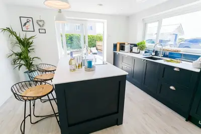 Image de Y Bwthyn - a dog that sleeps 6 guests in 3 bedrooms