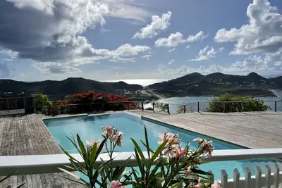 Image de Appartement 2 chambres, vue mer et piscine à débordement