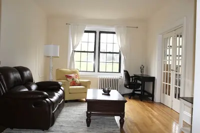 Image de Fantastic stay for 4 – Heart of Hoboken!