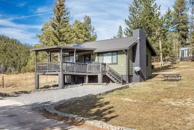 Image de Rustling Pine Cabin