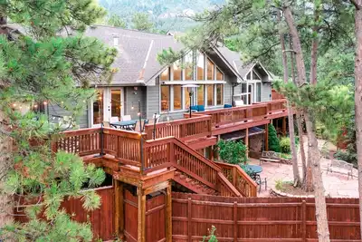 Image de 5br Pikes Peak Estate View- Fire Pit & Hot Tub