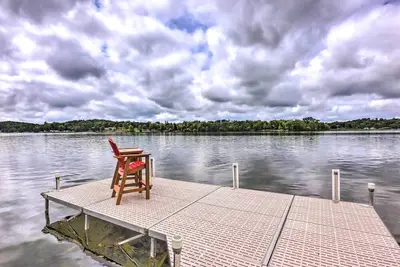 Image de Cascade Lakefront Home: Boat Dock, Fire Pit!