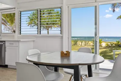 Image de Laie Cottage by the Sea - Striving for an Eco-Friendly & Sustainable Home