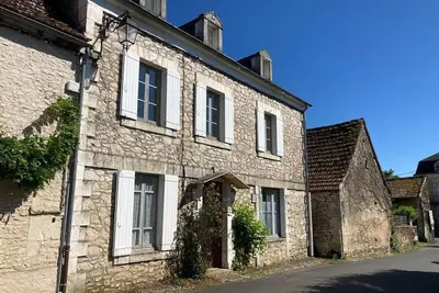 Image de La Pinsaguaise Ă Pinsac, grande maison de famille